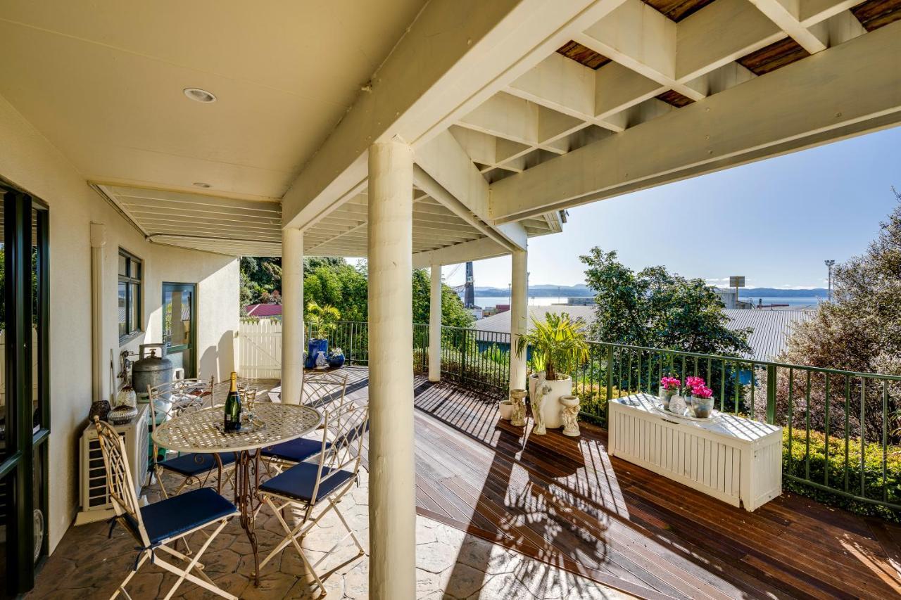 Maison Blue - Chic Garden Apartment เนเปียร์ ภายนอก รูปภาพ